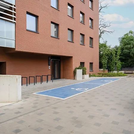 아파트 Central Park Z Balkonem I Parkingiem By Renters Prestige 브로츠와프