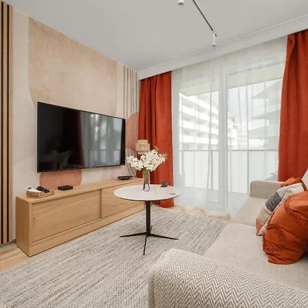 Central Park Z Balkonem I Parkingiem By Renters Prestige 아파트 브로츠와프