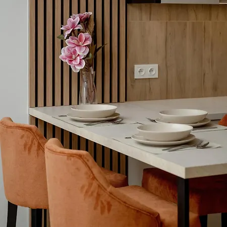 Central Park Z Balkonem I Parkingiem By Renters Prestige 아파트