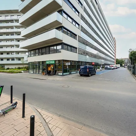 Central Park Z Balkonem I Parkingiem By Renters Prestige *