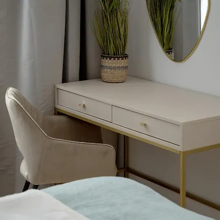 Central Park Z Balkonem I Parkingiem By Renters Prestige Apartment Wroclaw