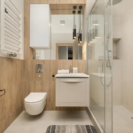 Central Park Z Balkonem I Parkingiem By Renters Prestige *