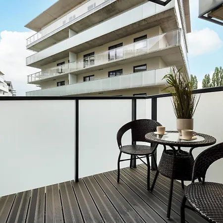 Central Park Z Balkonem I Parkingiem By Renters Prestige * Wroclaw