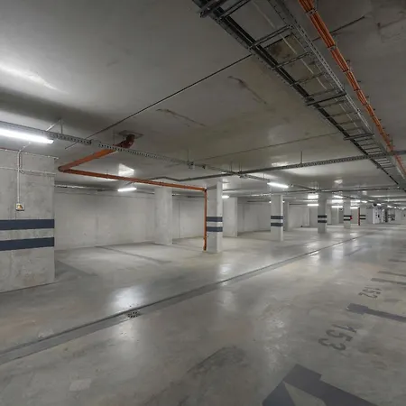 Apartment Central Park Z Balkonem I Parkingiem By Renters Prestige