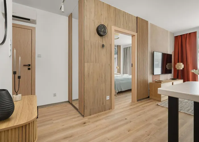 Central Park Z Balkonem I Parkingiem By Renters Prestige *